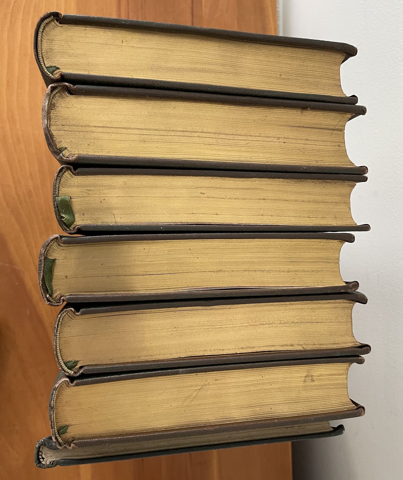 The New Human Interest Library + The Reader's Guide to The New Human ...
